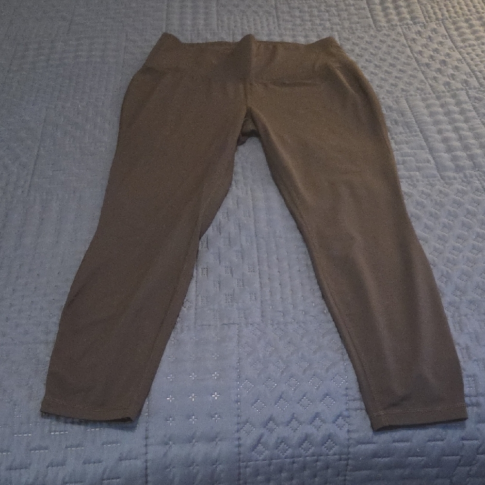 **DONATE 2/21**  EUC LANE BRYANT LIVI BLACK ATHLETIC LEGGINGS-SIZE 10/12